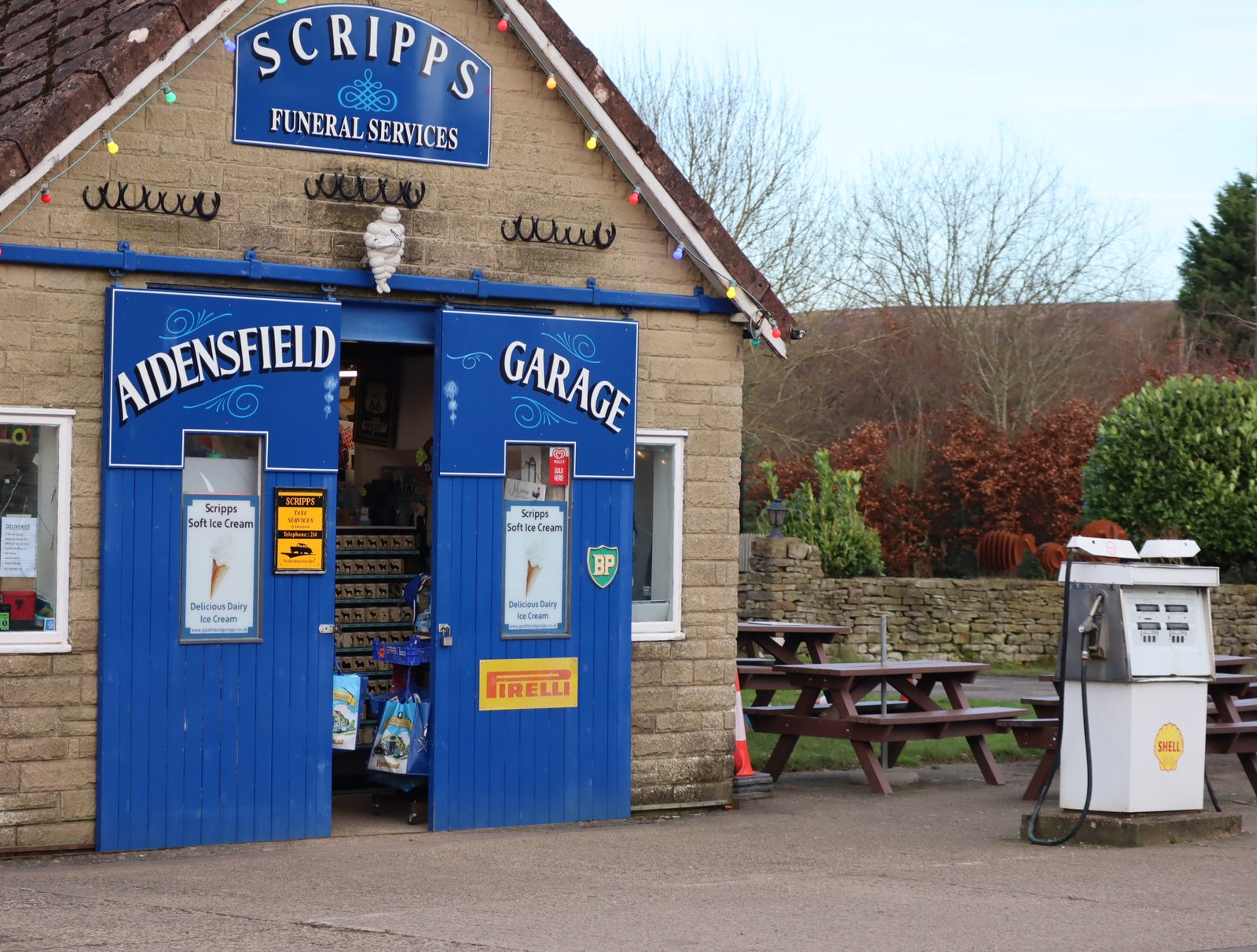 Aidensfield-Garage
